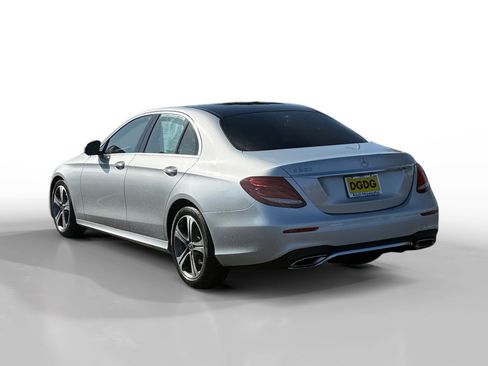 Used 2020 Mercedes-Benz E 350 Sedan image 3
