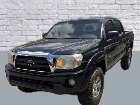 Used 2010 Toyota Tacoma PreRunner RWD image 1
