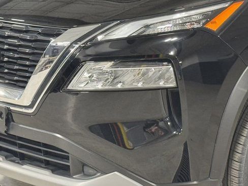 Used 2023 Nissan Rogue SV AWD/4WD image 23