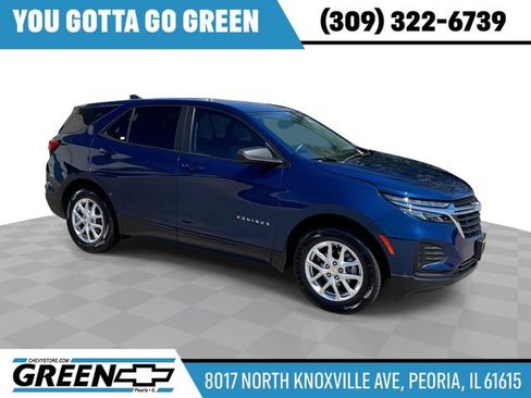 Used 2022 Chevrolet Equinox LS w/ LS Convenience Package AWD/4WD image 1