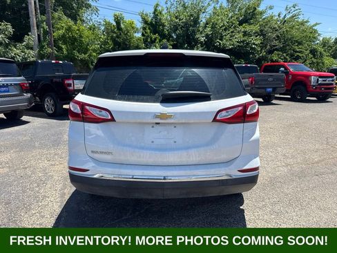 Used 2018 Chevrolet Equinox LS FWD image 3