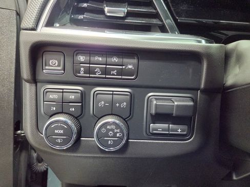 Used 2025 Chevrolet Tahoe RST w/ RST Capability Package AWD/4WD image 27