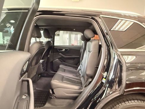 Used 2020 Audi Q7 3.0T Premium w/ Convenience Package AWD/4WD image 7