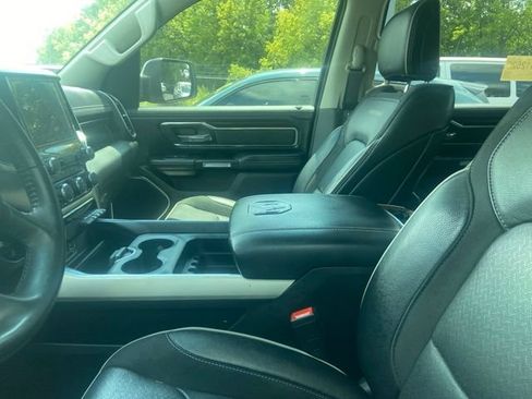 Used 2022 RAM 1500 Laramie AWD/4WD image 7