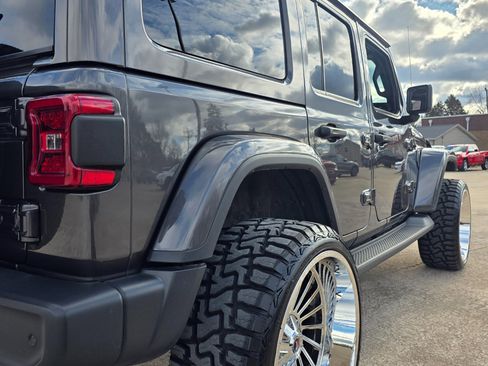 Used 2021 Jeep Wrangler Unlimited Sahara image 20