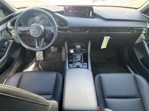 New 2026 MAZDA MAZDA3 Hatchback w/Premium Plus Pkg image 18