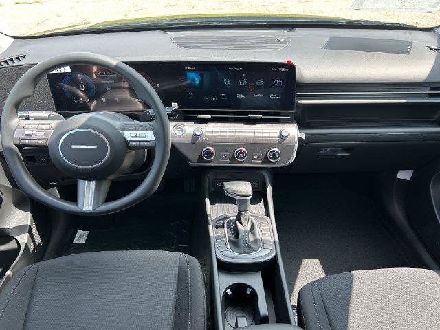New 2027 Hyundai Kona SE AWD/4WD image 17