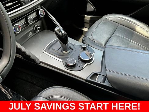 Used 2018 Alfa Romeo Stelvio Ti AWD/4WD image 19