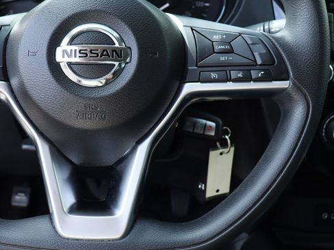 Used 2019 Nissan Rogue S image 52