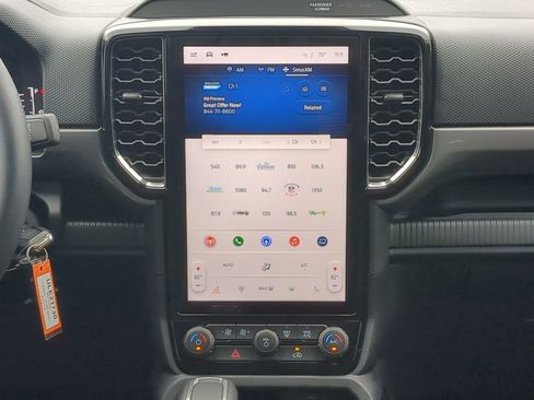 Used 2024 Ford Ranger XLT w/ Technology Package image 16