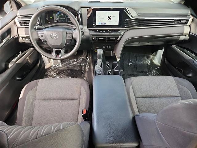 Used 2025 Toyota Camry LE FWD image 22