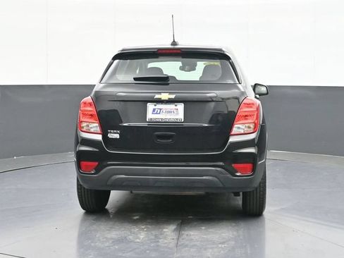 Used 2017 Chevrolet Trax LS FWD image 10