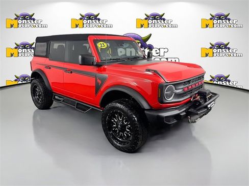 Used 2023 Ford Bronco 4-Door image 3