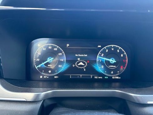 Used 2023 Kia Sorento SX image 12