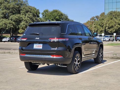 New 2025 Jeep Grand Cherokee Limited image 4