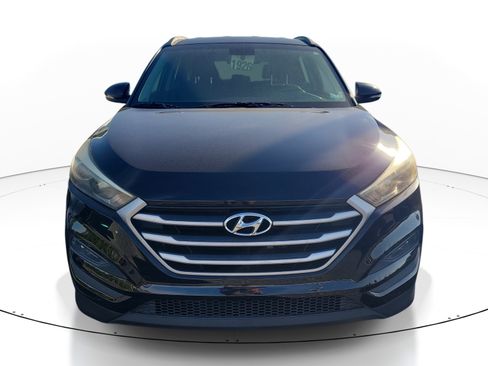 Used 2018 Hyundai Tucson SEL Plus image 2