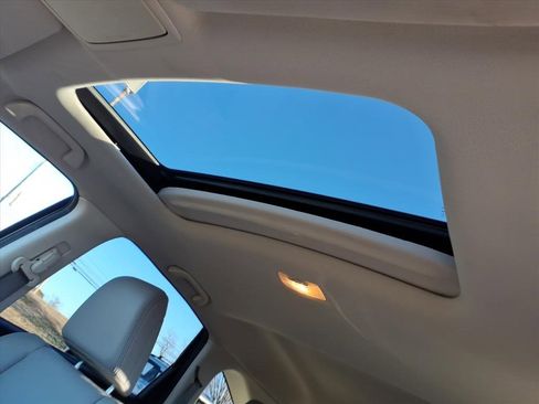 Used 2016 Honda CR-V Touring image 21