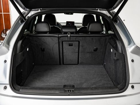 Used 2018 Audi Q3 2.0T Premium w/ Convenience Package image 21