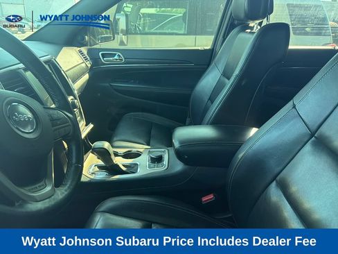 Used 2017 Jeep Grand Cherokee Limited AWD/4WD image 11