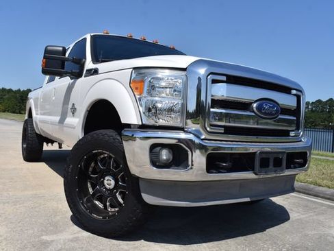 Used 2013 Ford F250 Lariat w/ Lariat Ultimate Pkg AWD/4WD image 1