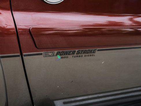 Used 2015 Ford F250 King Ranch w/ FX4 Off-Road Package image 28