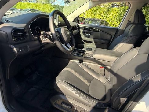 Used 2024 Honda Pilot EX-L image 12