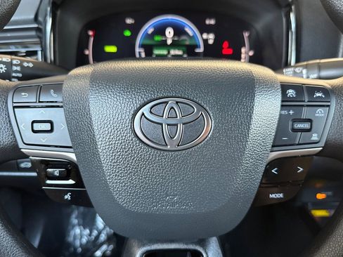 Used 2026 Toyota Camry LE FWD image 23