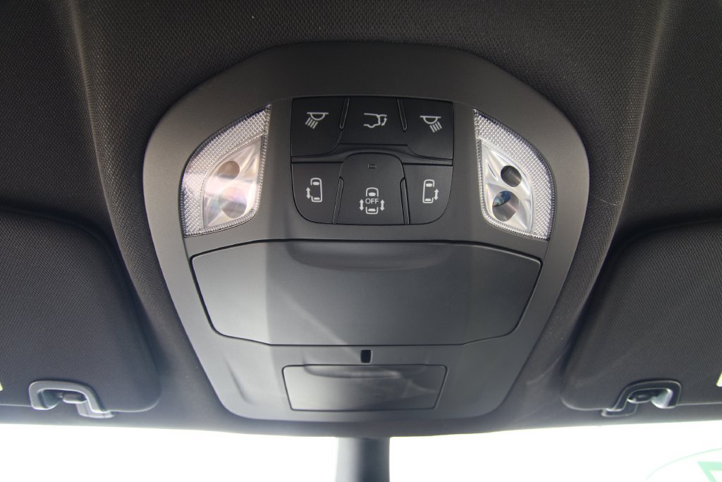 New 2027 Chrysler Pacifica Select AWD/4WD image 37