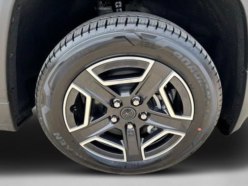 New 2026 Jeep Cherokee Laredo AWD/4WD image 12