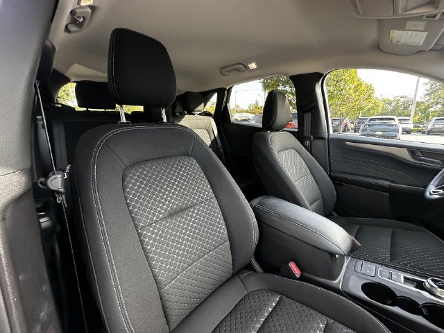 Certified 2023 Ford Escape Active AWD/4WD image 35