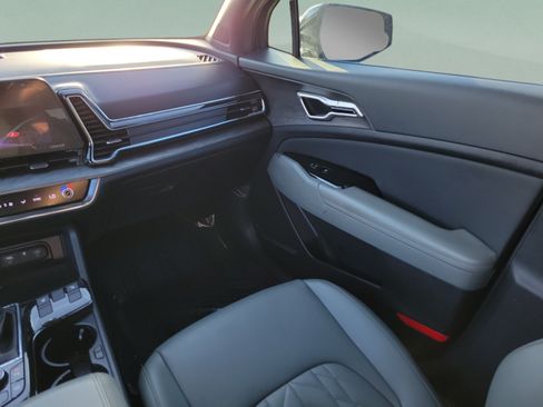 Certified 2023 Kia Sportage X-Line w/ X-Line Premium Package AWD/4WD image 11