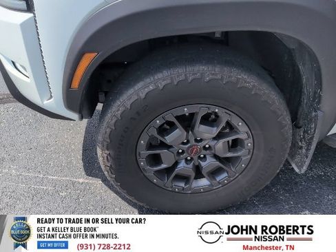 Used 2023 Nissan Frontier PRO-4X w/ Pro-4X Premium Package AWD/4WD image 4