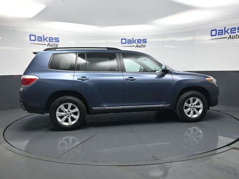 Used 2013 Toyota Highlander SE AWD/4WD image 9
