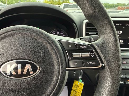 Used 2021 Kia Sportage LX AWD/4WD image 29