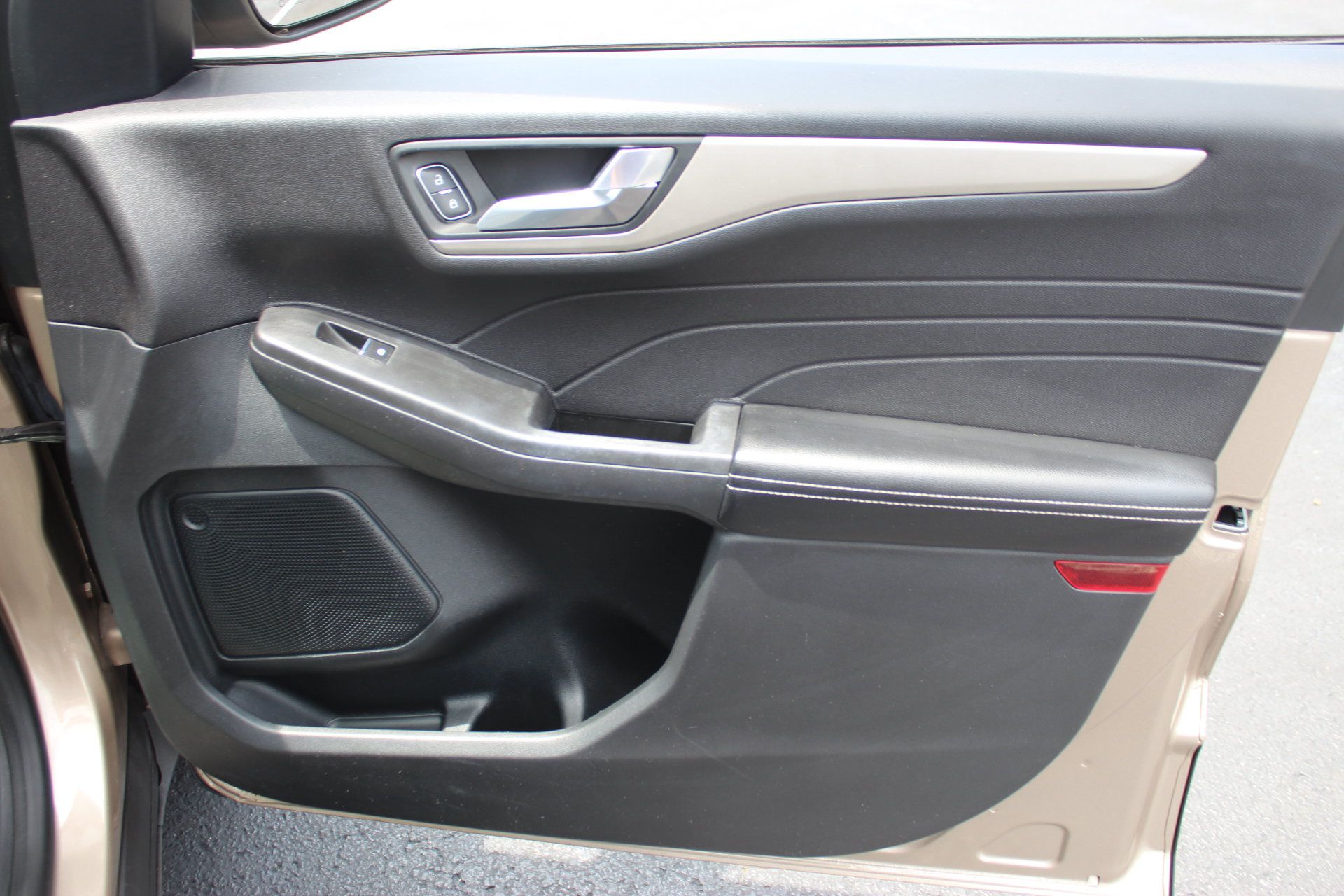 Used 2021 Ford Escape SEL FWD image 31