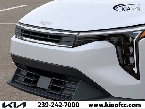 New 2026 Kia K4 FWD image 12