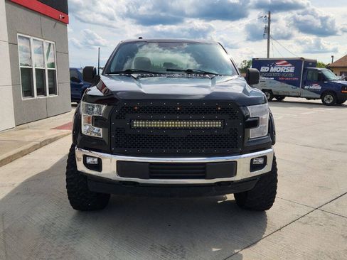 Used 2017 Ford F150 XLT AWD/4WD image 9