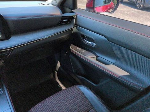 Certified 2025 Nissan Kicks SR w/ SR Premium Package FWD image 17