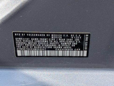 Used 2025 Volkswagen Jetta Sport FWD image 34