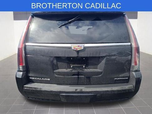 Used 2019 Cadillac Escalade Platinum image 9