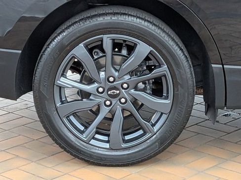 Used 2023 Chevrolet Equinox RS FWD image 9