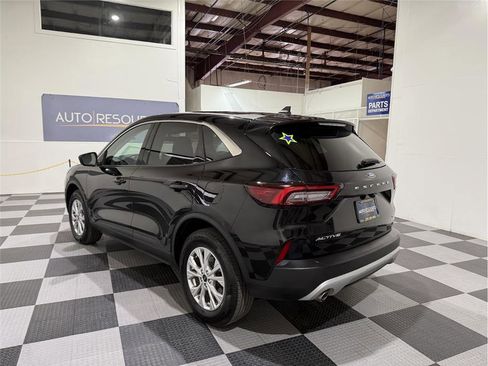 Used 2024 Ford Escape Active image 7