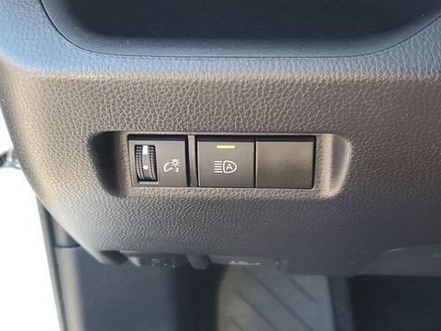 Used 2025 Toyota RAV4 LE FWD image 27