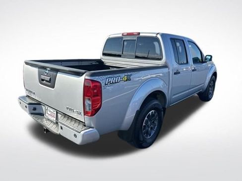 Used 2019 Nissan Frontier PRO-4X image 5