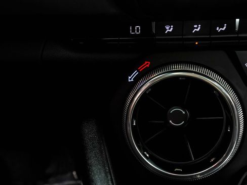 Used 2022 Chevrolet Camaro SS RWD image 27