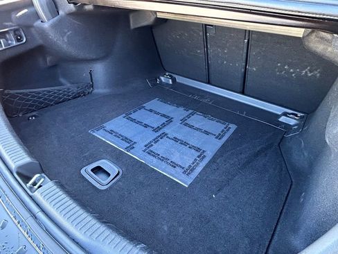 Used 2025 Mercedes-Benz C 300 4MATIC Sedan image 40