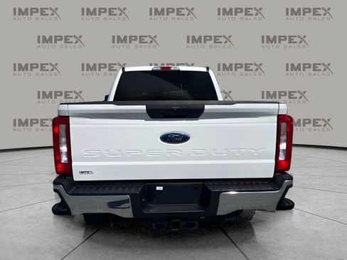 Used 2025 Ford F250 XLT w/ FX4 Off-Road Package AWD/4WD image 4