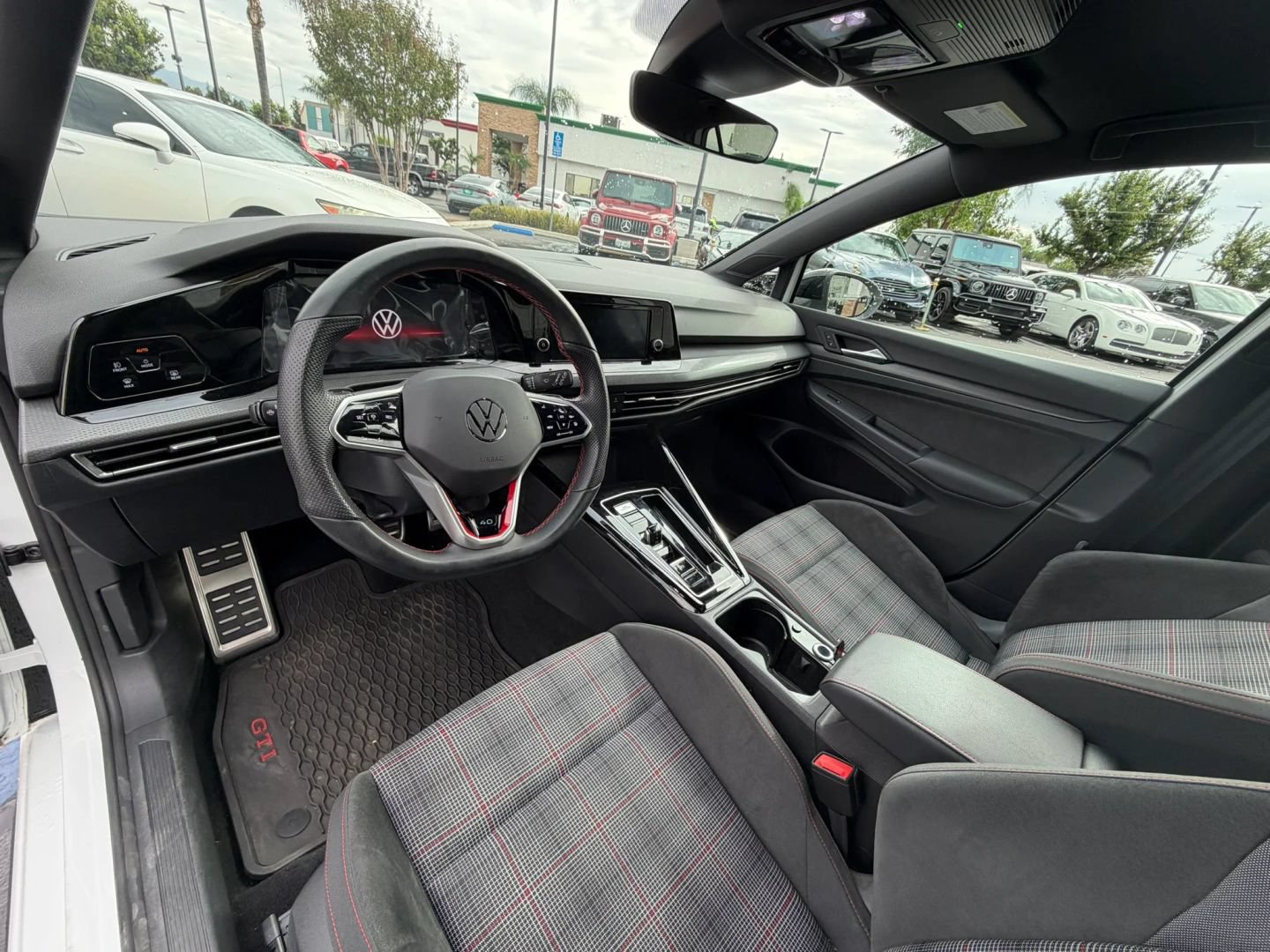 Used 2023 Volkswagen GTI 40th Anniversary Edition FWD image 18
