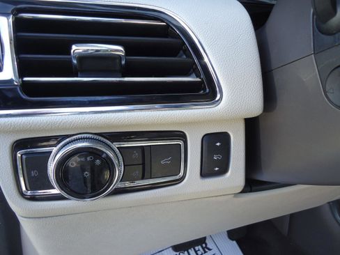 Used 2019 Lincoln Navigator L Reserve image 14