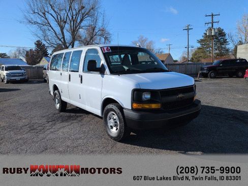 Used 2016 Chevrolet Express 2500 image 1